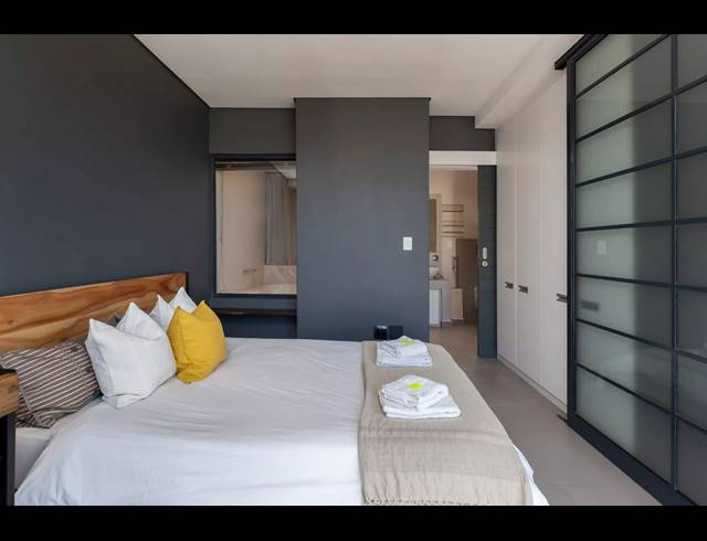 1 BEDROOM APARTMENT FOR SALE IN CAPE TOWN CITY CENTRE
